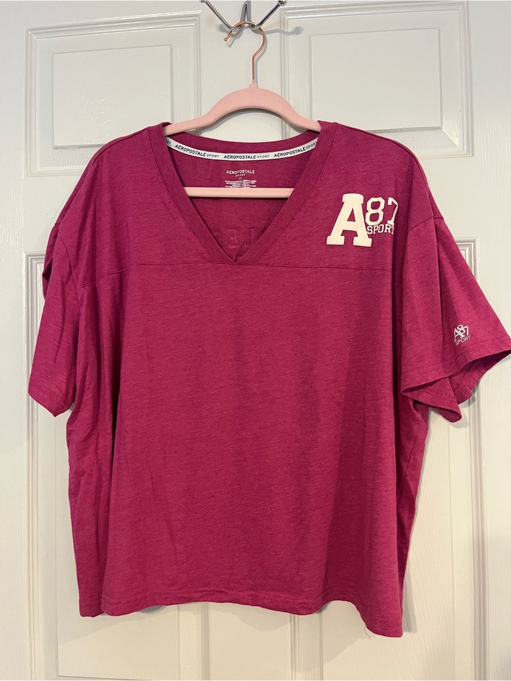 #30 Aeropostale Sport V-Neck Tee - Berry Pink Women’s 3x